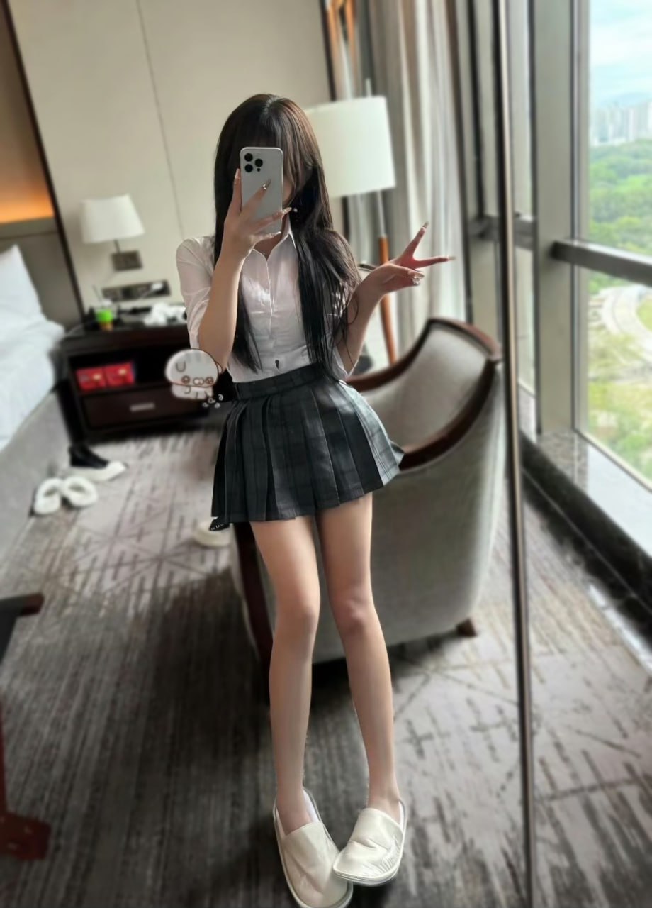 #調教專屬你的學生妹2.jpg