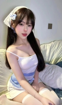 高檔小蘿莉：莉莉 155 D 45 19歲 嬌小 甜美可愛 白嫩 高顏值 可以接受親親 有女友fu