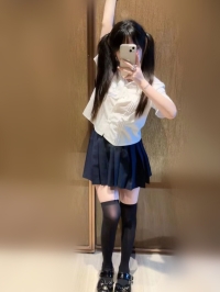 北部幼齒蘿莉：霜霜 154 B 42 18歲 小隻馬 粉粉嫩嫩 活潑 新下海做 哥哥們溫柔對待喔