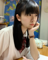 台中清純學生妹：千千 155  B+ 41 18歲 清純可愛的鄰家小女生 撩的不是馬尾 是哥哥的
