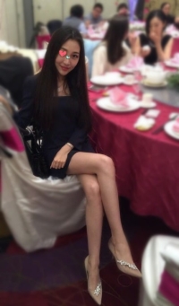 美腿外送茶：尤馨 166 C 48 28歲 外貌協會 美艷有氣質 性感 美腿腿 膚色好白嫩細滑