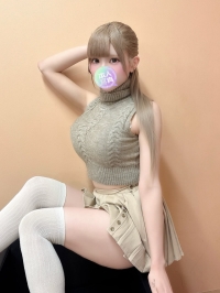 🇯🇵 番號：9862 資訊：166.E.48.26歲擁有白皙的肌膚和迷人的身材曲線
