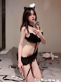 新竹推薦：伊娃 164 C 45 23歲 淫蕩小女娃 高挑瘦 配合度高 熱情主動 尺度大 很敢玩