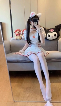 糖糖 162cm.A+.45.19歲  完美的身材讓人離不開視線 嬌滴滴的 快~分開她的雙腿往花園進