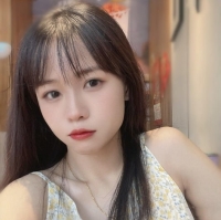 高雄護士妹：安心 158 C+ 45 23歲 口技很讚 無套吹 很會配合 只要不SM 都可以配合