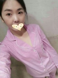 熟女人妻   平價 服務絕對滿意100%   需求很大  配合高  無套做    舌頭很靈活