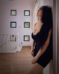 很有女人味兒  全身上下散發著輕熟女的獨特騷氣