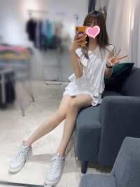 嬌小學生妹：草莓 163 C 44 20歲 甜美學生妹 嬌小可愛 可以摸穴~可以69~如果要變裝~