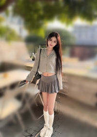 台中長腿正妹：小雲 163 C 46 23歲 #女友fu #年輕漂亮 膚白貌美 配合主動 水多敏感