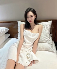 外送茶巨乳正妹：小潔 164 F 48 25歲 性感漂亮 前凸後翹 火辣誘人 身材超級好 夠風騷