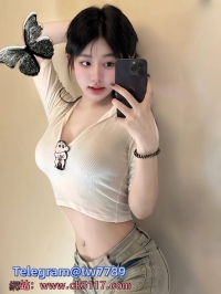 #微肉學生妹出來了  可以抱的肉肉咧