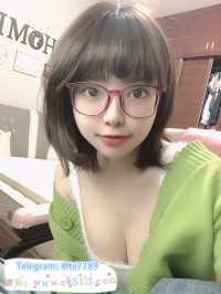 我餓了 等葛格來喂飽我的兩張小嘴