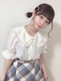 幼齒小蘿莉：川村櫻 154-44-C-18歲 幼齒可愛身材火辣小清新女友調教親吻胸部吸允乳頭