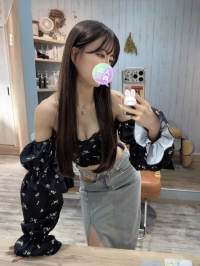 🇯🇵 番號：7593 資訊：163cm・47kg・E・25歲舒服互動配合度高 會慢慢勾著你玩