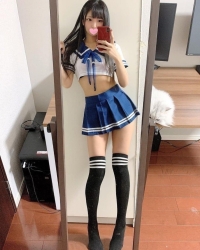 琪琪  158.B+.44kg.19歲   #青春洋樣的小妹妹，  最大的優勢就是年輕啦~~  貧乳搭配