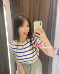 #巨乳正妹 🍒情報：163.G.24歲.49kg 性感大爆乳 純天然 皮膚保養的很白皙滑嫩 奶子大