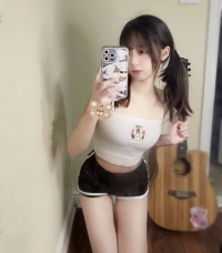 日本女孩 155.C.21歲.44kg 極品小騷貨 清純外貿 口技很厲害 會吹會舔