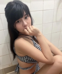 佳佳 158 46 D+ 25歲  小隻大奶妹子喔   小小身材很好抱  床上也很淫蕩  很會玩 會挑